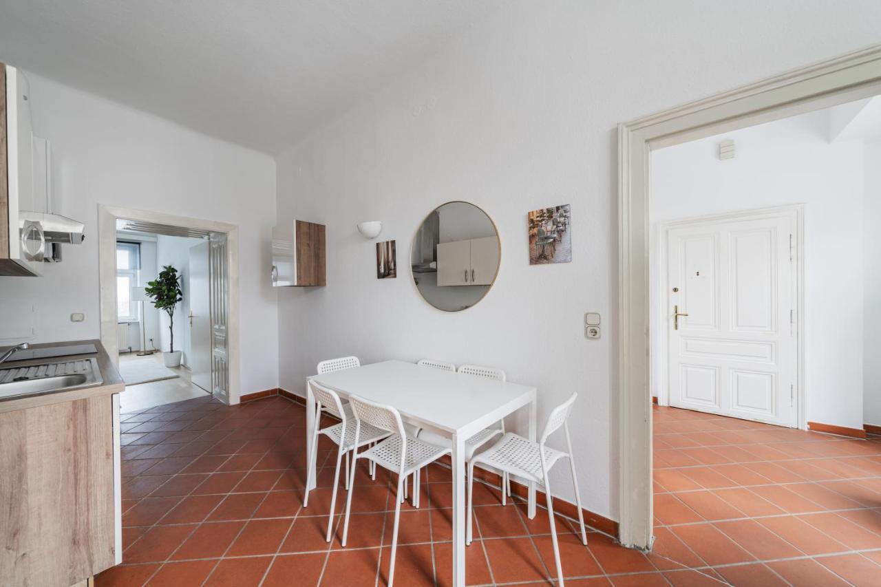 Stylisch Condo In Vienna'S 18Th District Viena Exterior foto