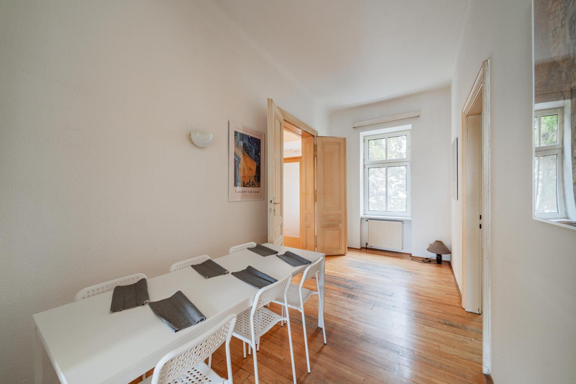 Stylisch Condo In Vienna'S 18Th District Viena Exterior foto